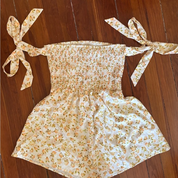 Floral Romper - Picture 2 of 2